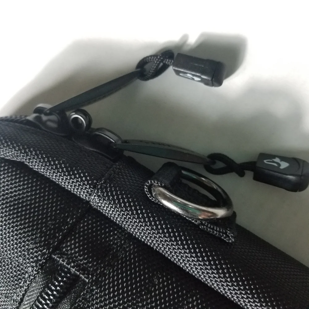 LIKE NEW HUSKY HEAVY DUTY BRIEFCASE